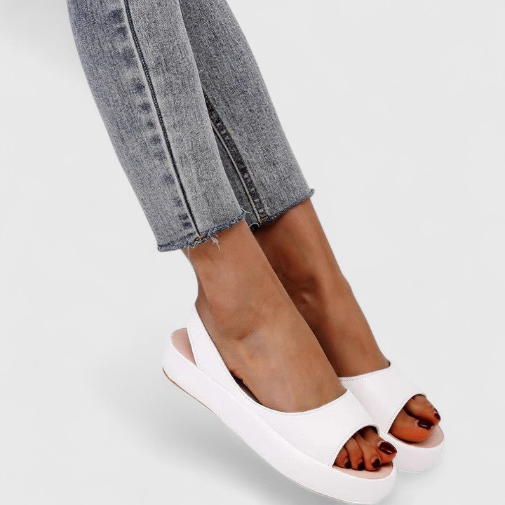 Emrynn – Ortopediska Sandaler