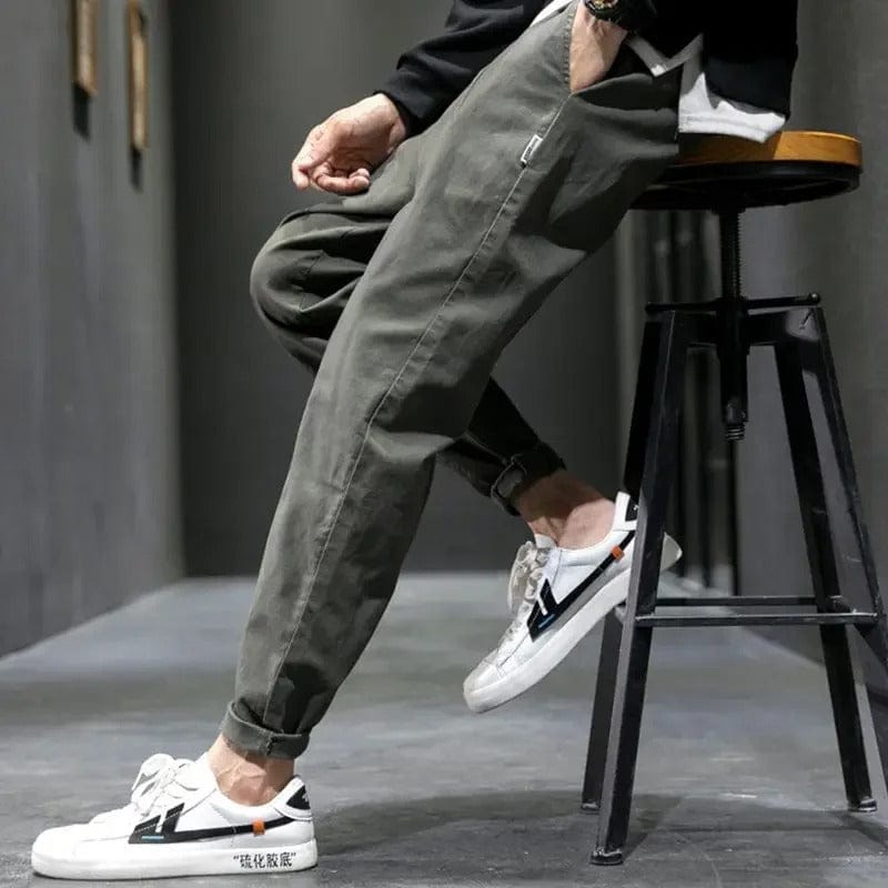 Moderna cargobyxor med ren silhuett