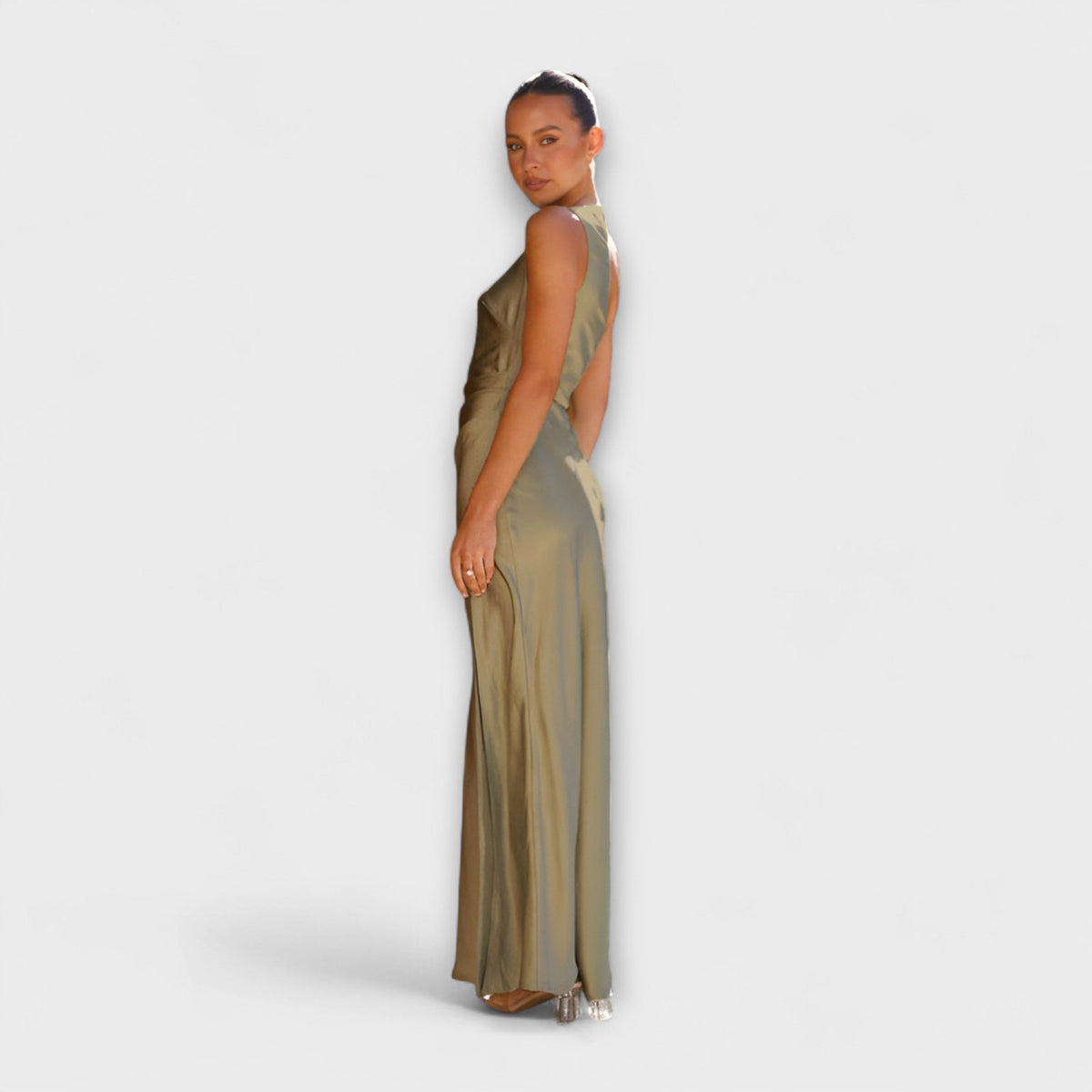 Marita – elegant maxiklänning med asymmetrisk design