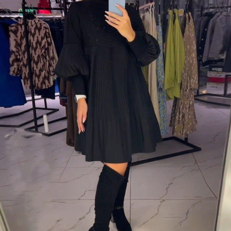 Ashlyann – Elegant Midi Klänning