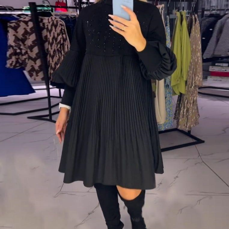 Ashlyann – Elegant Midi Klänning